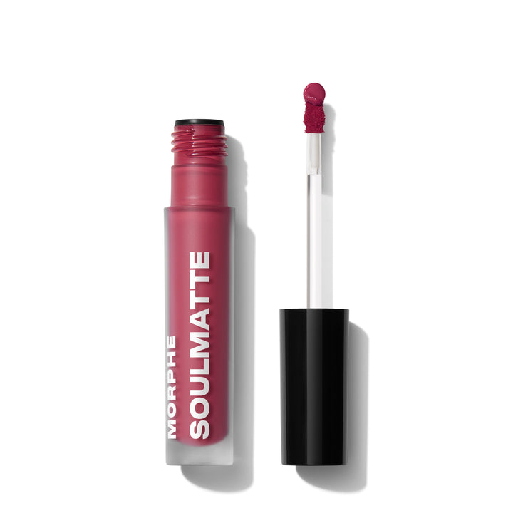 M_SoulMatte_VelvetLipMousse_PDP_Open_Bella